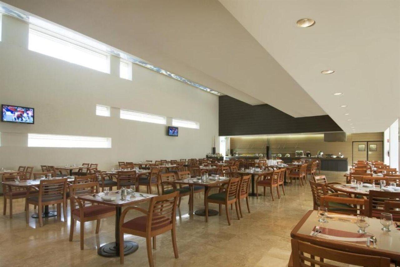 Fiesta Inn Torreon Galerias Extérieur photo