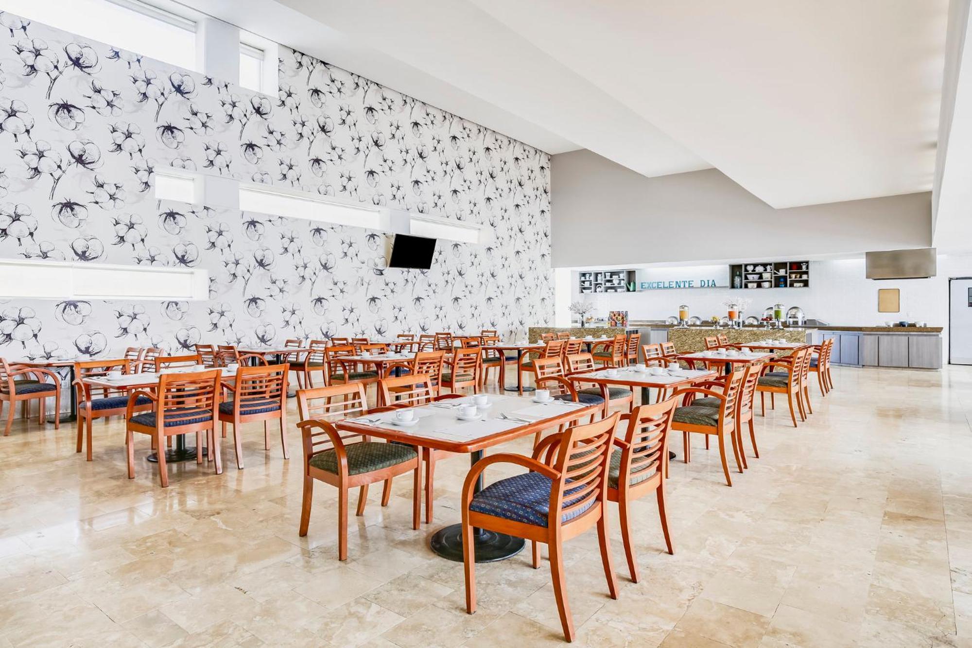 Fiesta Inn Torreon Galerias Extérieur photo